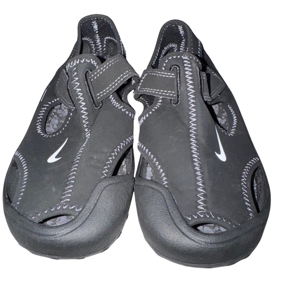 Nike Black Sunray Water Shoes - Picture 2 of 5